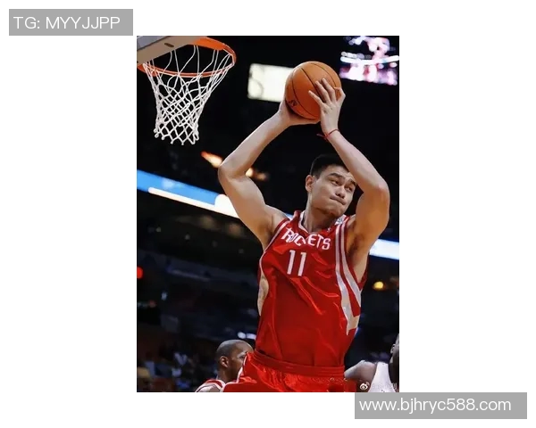 姚明膝盖手术成功恢复希望重返赛场球迷期待再见传奇巨星