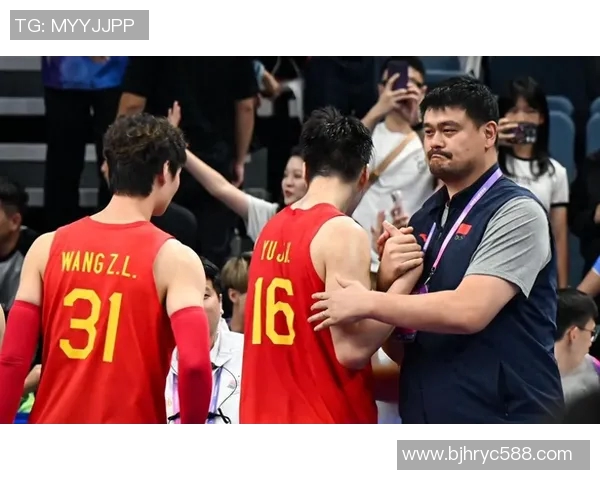 海报挑战姚明:篮球巨星的传奇之路与当代青年梦想的碰撞 海报挑战姚明:篮球巨星的传奇之路与当代青年梦想的碰撞